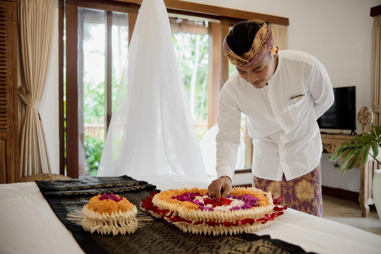 Ratni Ubud Villa Exterior photo